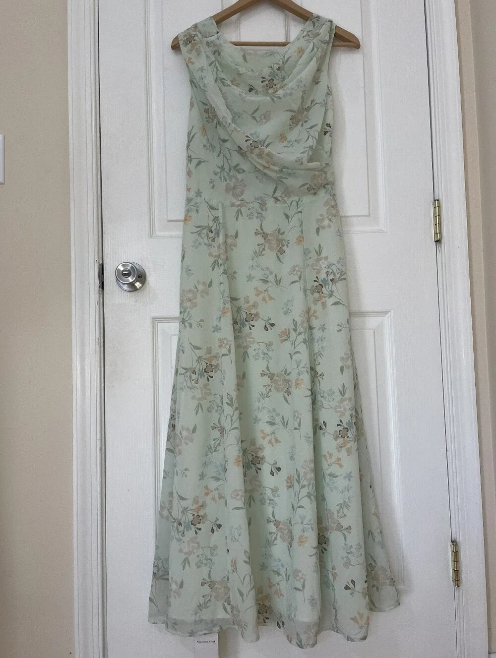 Abercombrie & Fixh NWT Sleeveless Floral Cowl Back Maxi Dress - Mint Size M